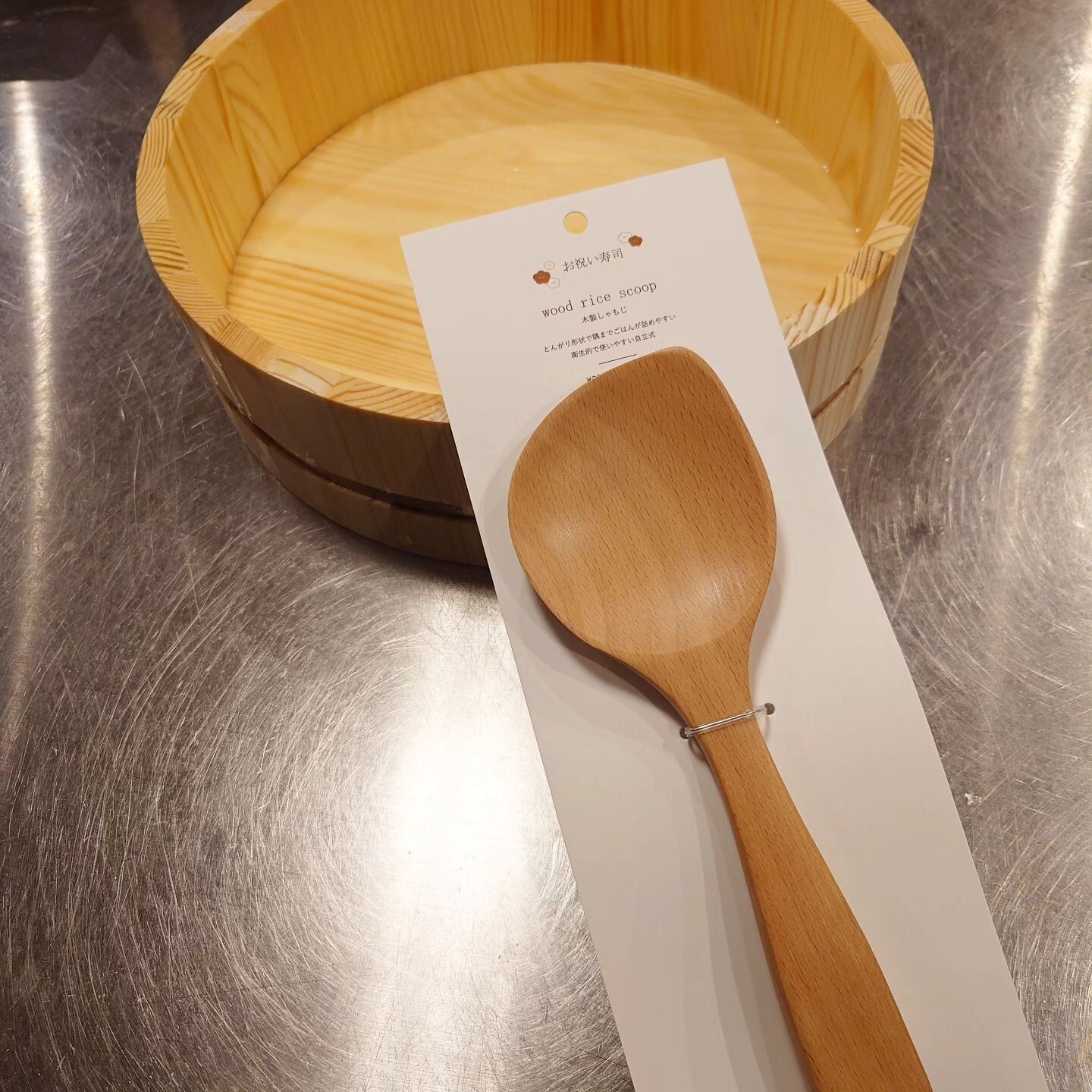 映えも確実!「木製蓋付き寿司桶」