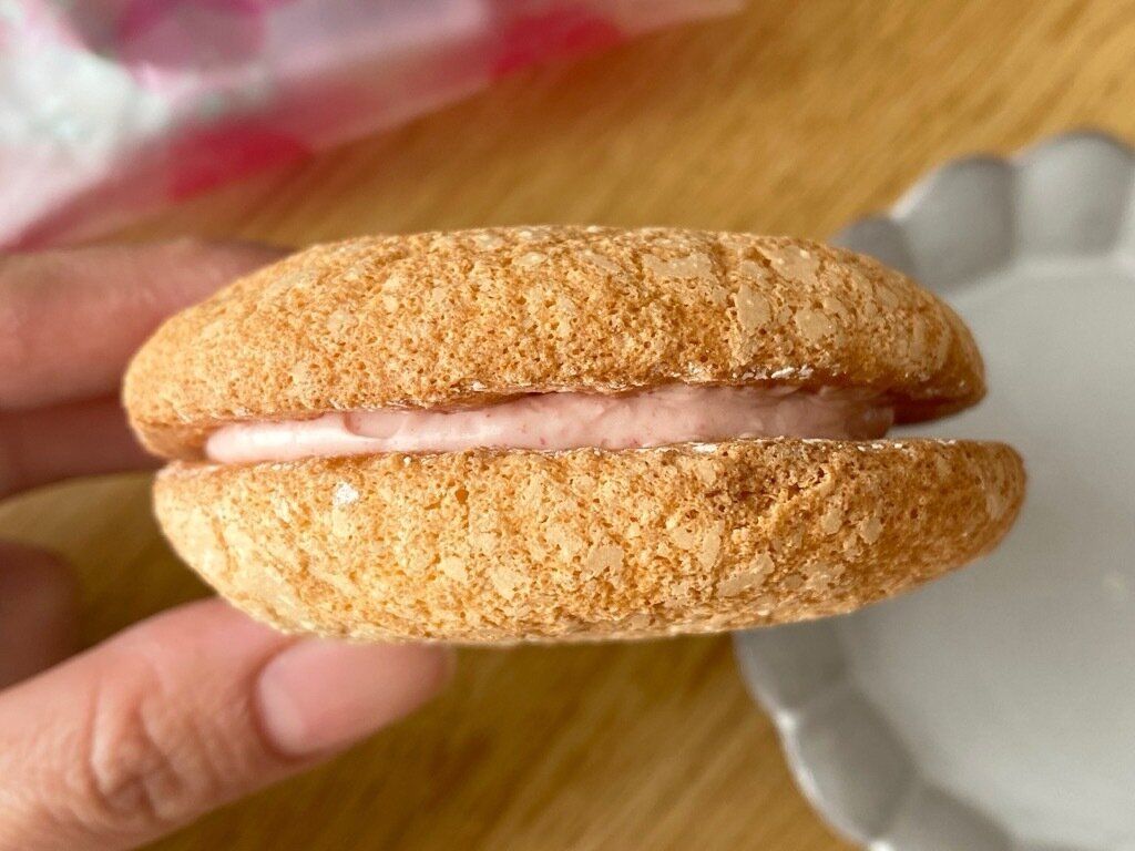 あまおう苺ブッセ