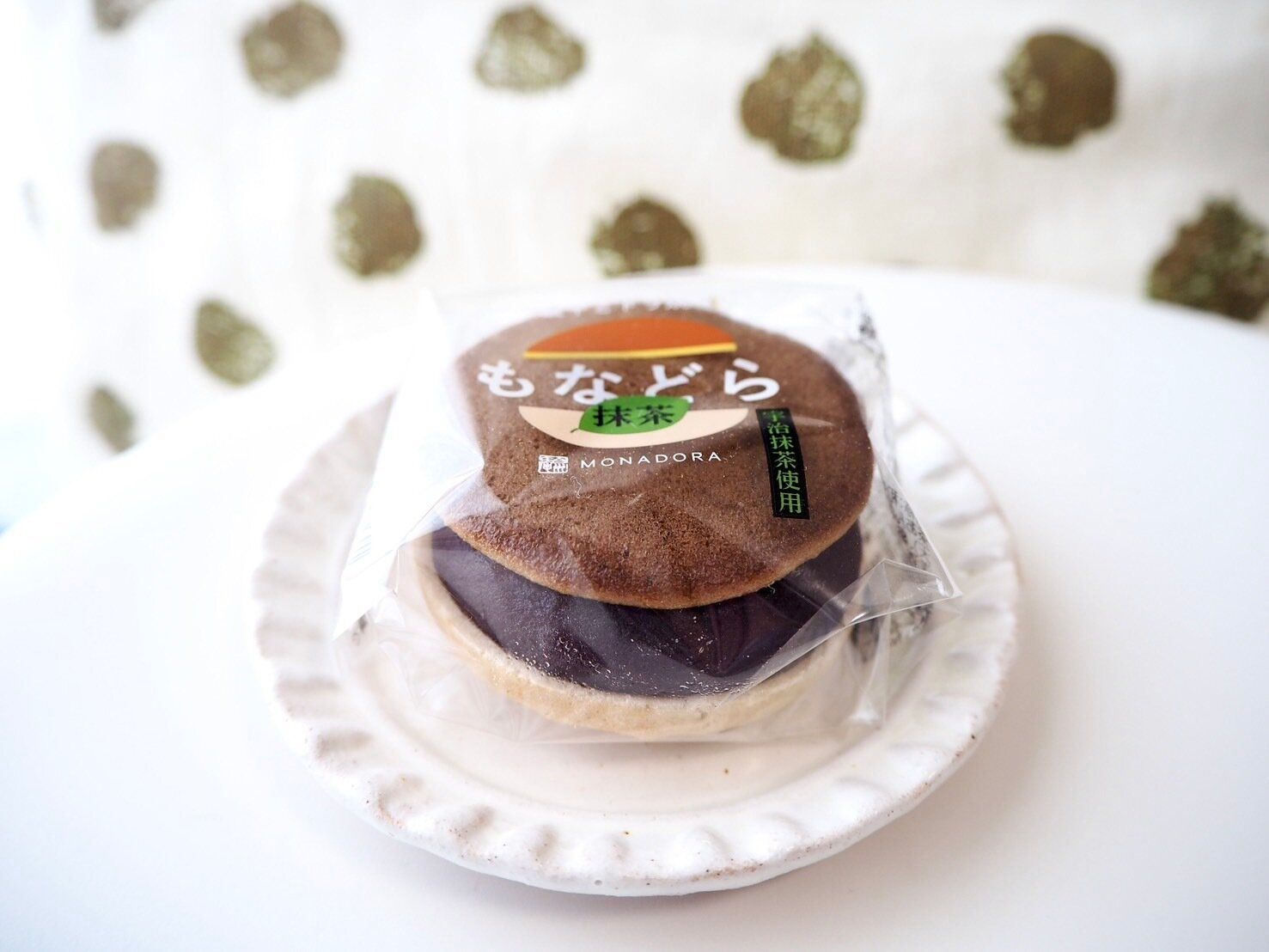 シャトレーゼ「もなどら 抹茶」商品写真