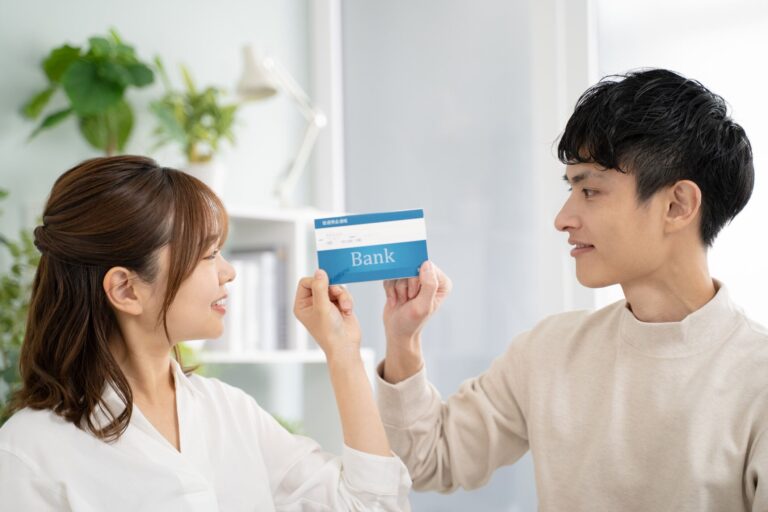 年収500万～600万円台の貯蓄のリアル！年収400万円台に比べて年貯蓄額が低い⁉