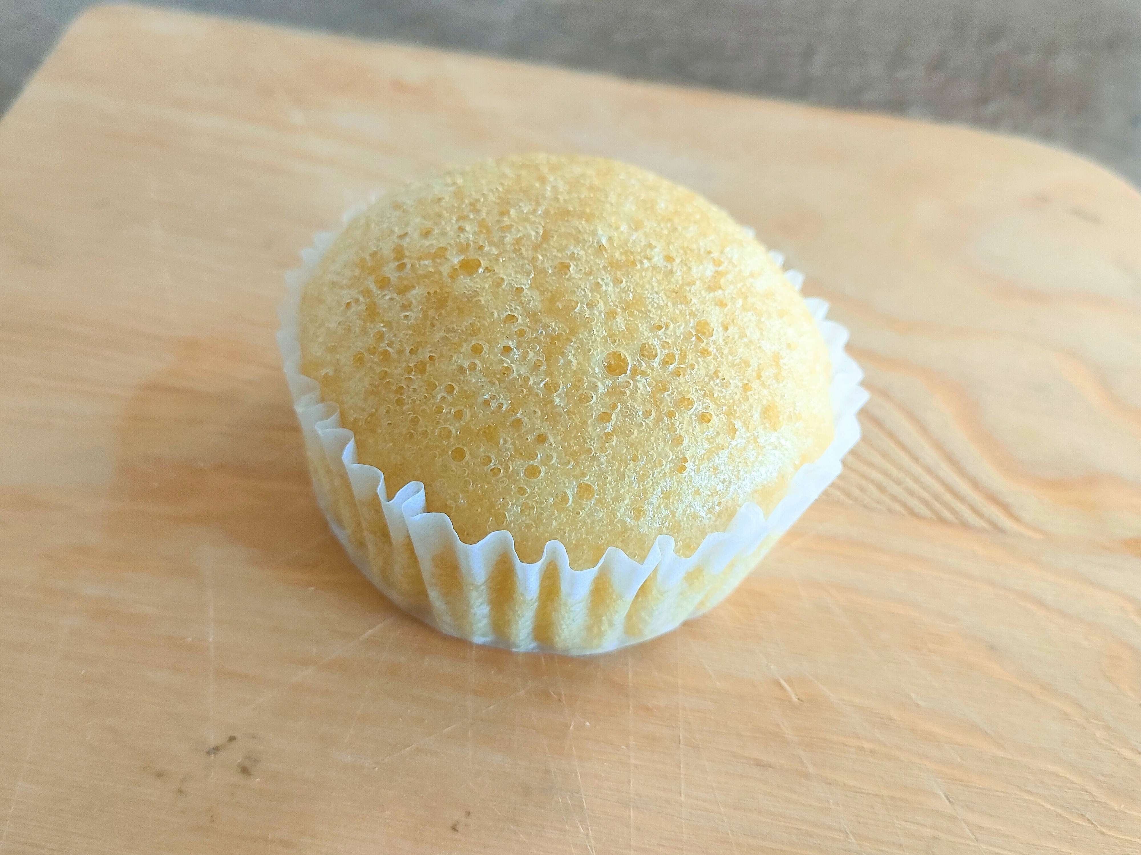 バナナ味のミニむしケーキ