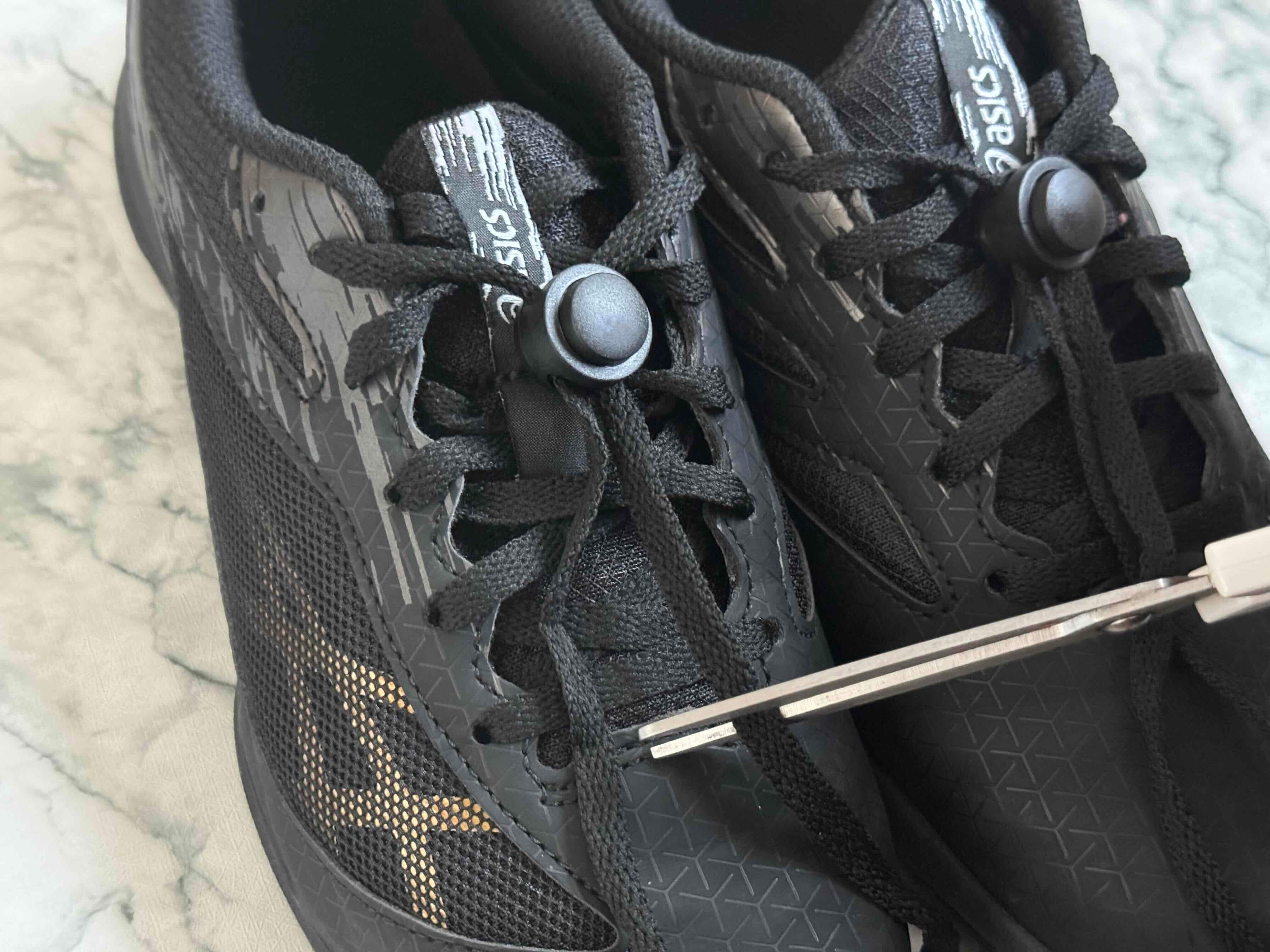 靴ひも調整パーツ（ダイソー）