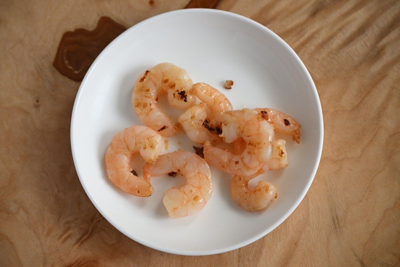 皿に取り出した炒めたえび