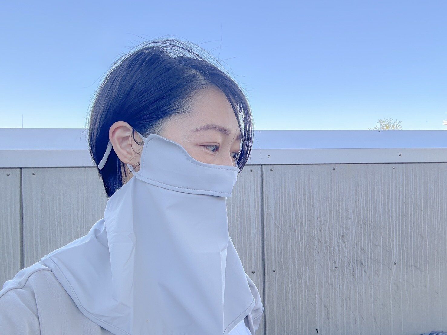 ３COINSのフェイスカバーの装着画像