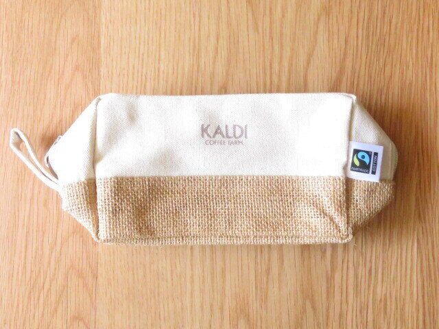 使い勝手のいい天然素材ポーチ