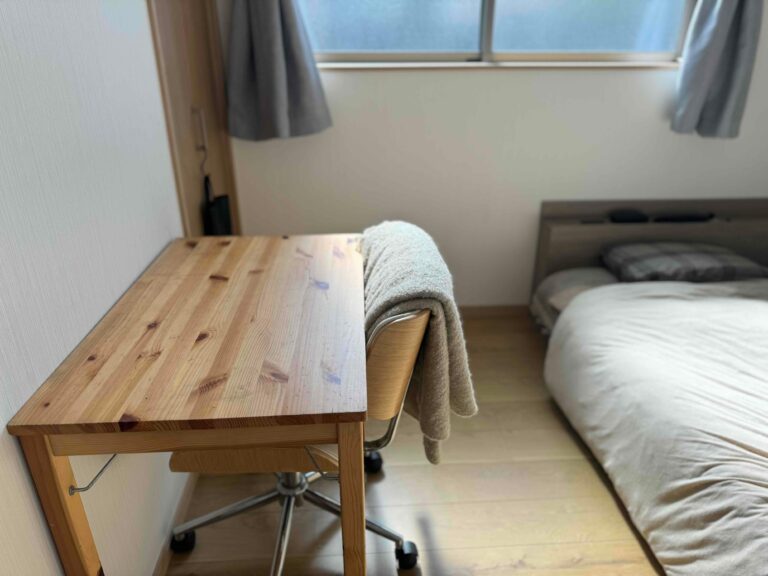 狭くても自分だけの空間を持ちたい！寝室に「ワークスペース」をつくるメリット3選