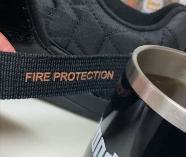 【ワークマン】50度で警告表示！防炎モックシューズ