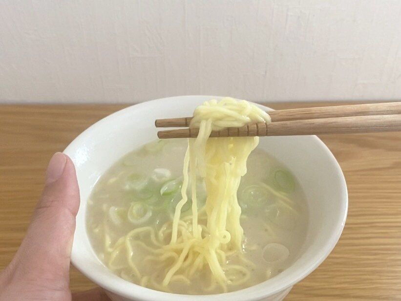 はまぐり塩豚骨らーめん