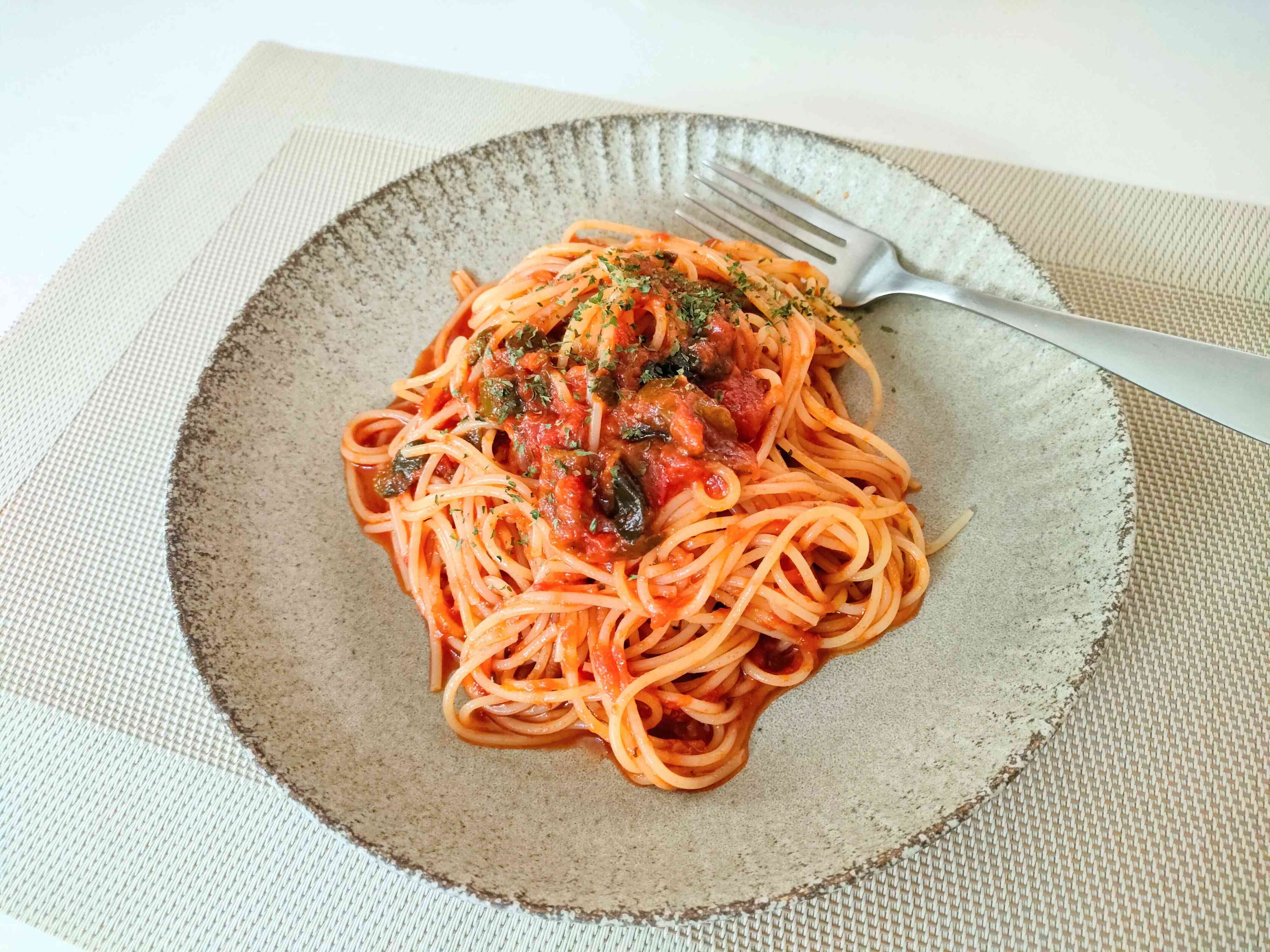 カルディのトマトアンドズッキーニのパスタ