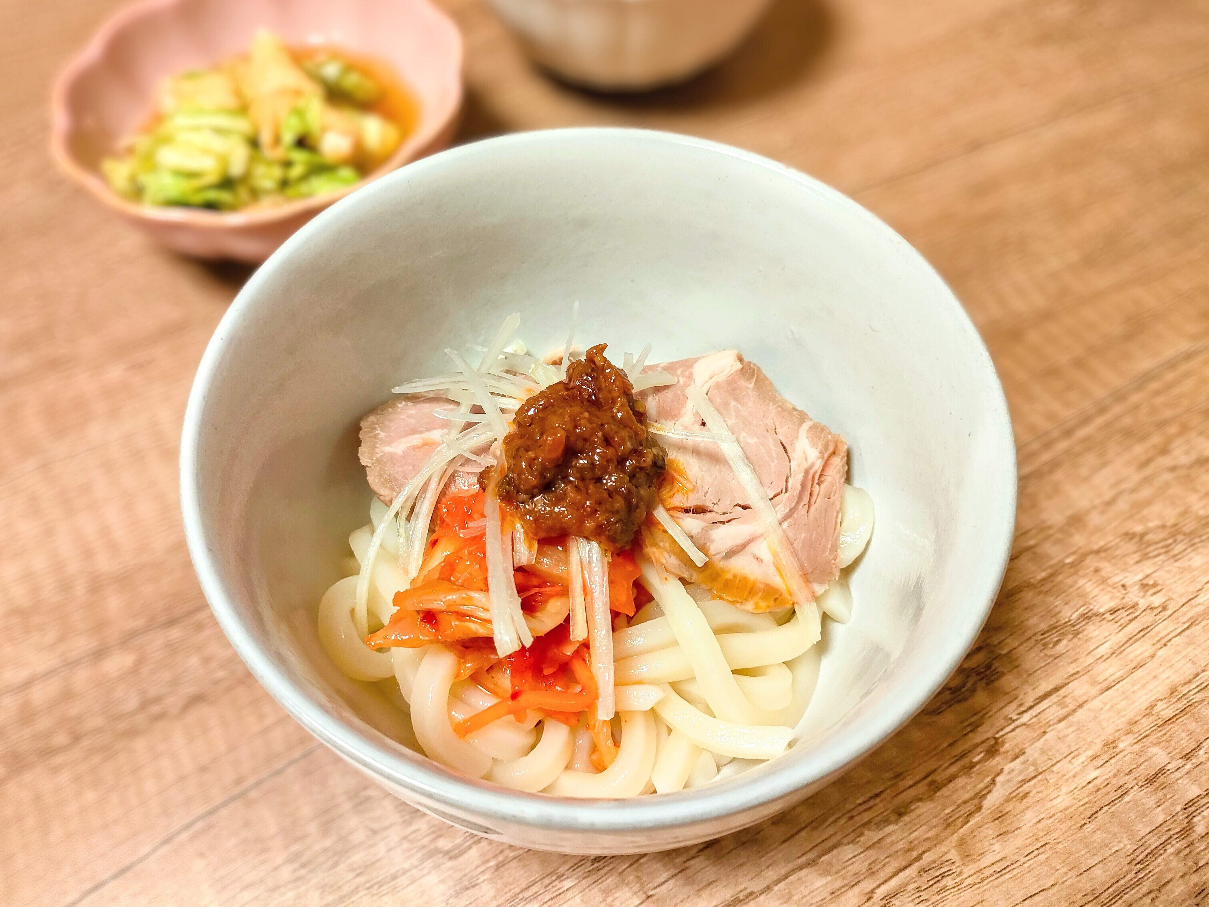 牛たんラー油のっけうどん