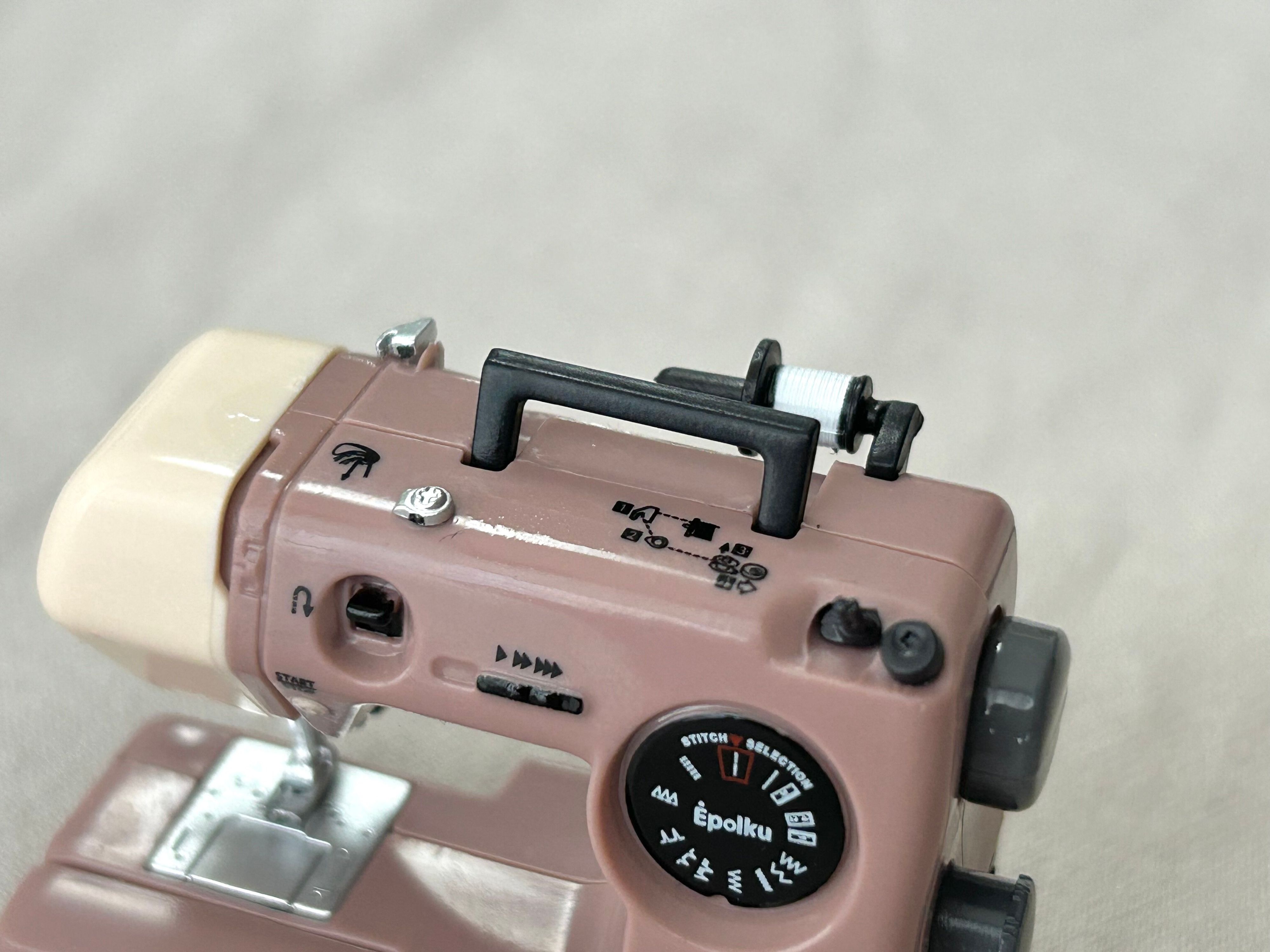 カプセルトイ　ガチャガチャ　ミニチュア　エポルク