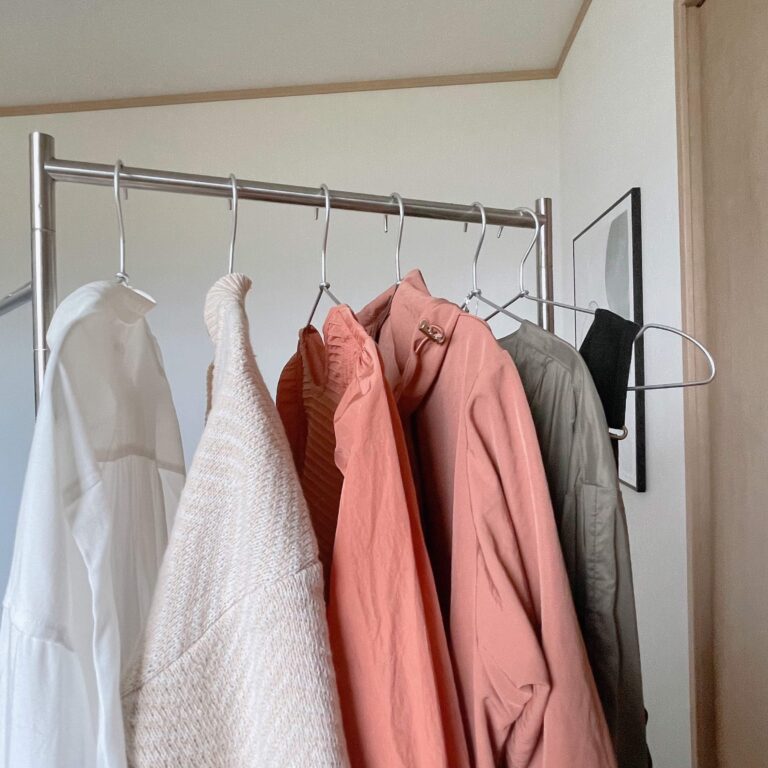 【200着→25着】服好きシンプリストが25着まで服を減らして気づいたこと3選
