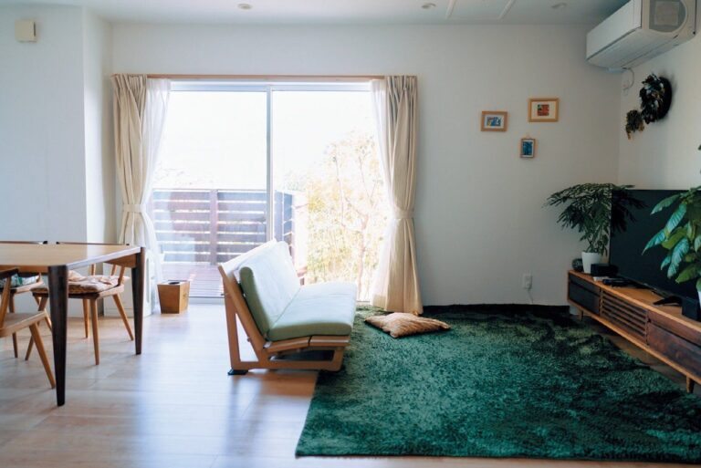 外食して旅行にも行っているのに、1200万貯まった3つの秘密