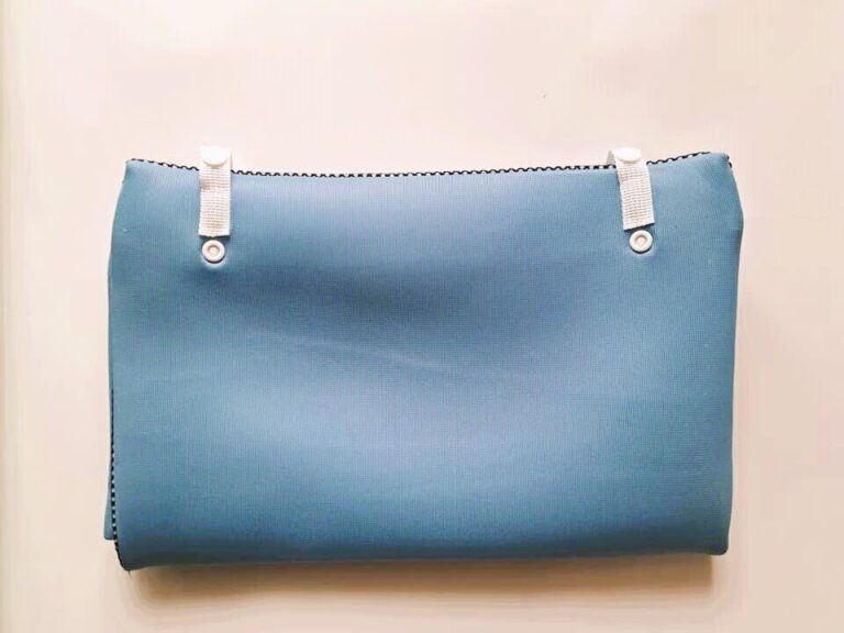 旅行に！大人気なアイテム【ワークマン】そのまま洗える三つ折メッシュポーチ