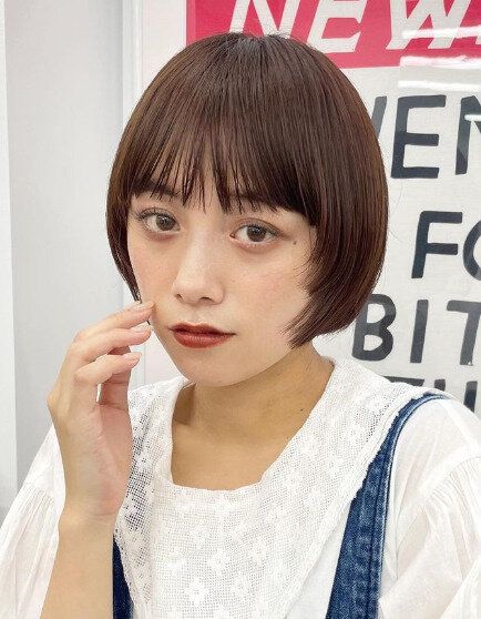 顔まわりのレイヤーがポイント!丸っとショート