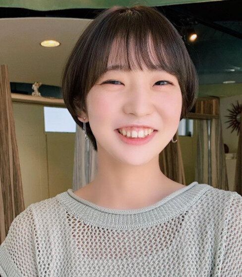 おしゃれな女子高校生のモテるヘアカタログ。丸みのあるデザインが可愛い!マッシュショート