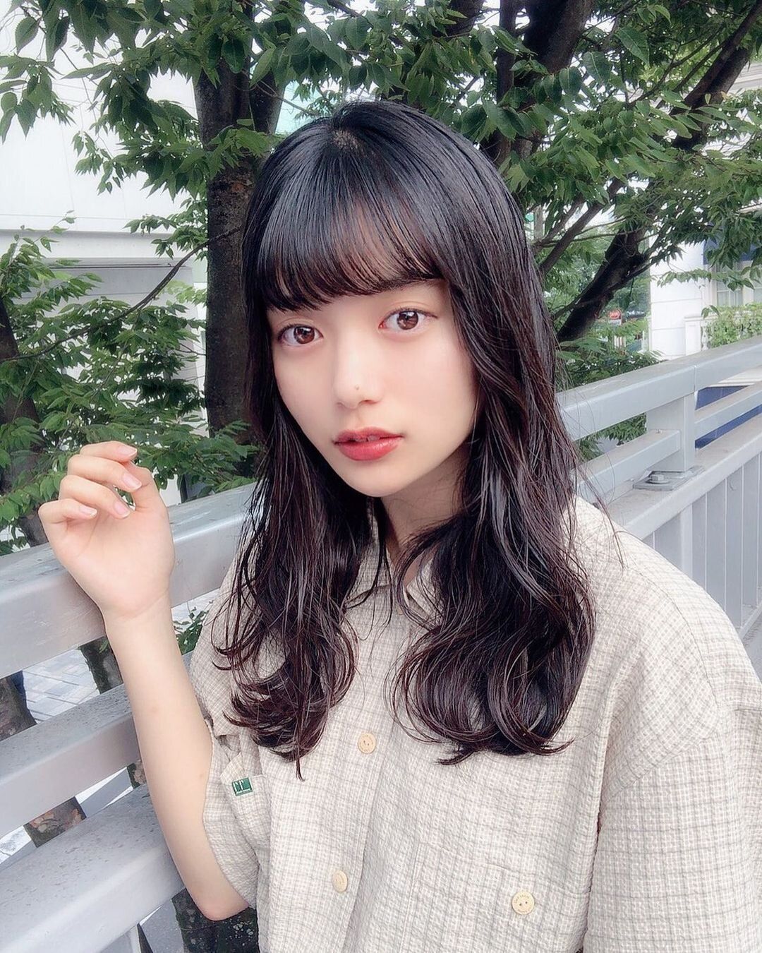 おしゃれな女子高校生のモテるヘアカタログ。ゆるふわ巻きは男子ウケ間違いなしの王道スタイル