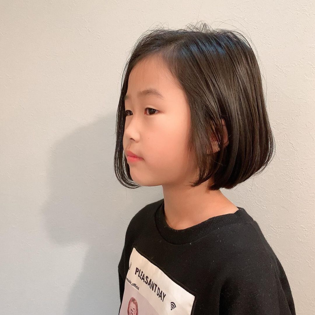 小学生女子も納得のキュートなヘアスタイル。シンプルボブは大人顔負けなヘアスタイル！