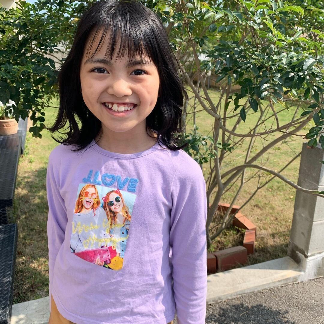 小学生女子も納得のキュートなヘアスタイル。まとめやすいカジュアルなミディアムヘア