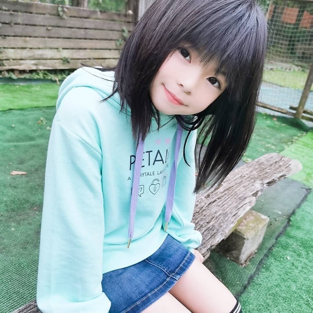 小学生女子も納得のキュートなヘアスタイル。自然派ヘアで小学生らしいあどけなさを