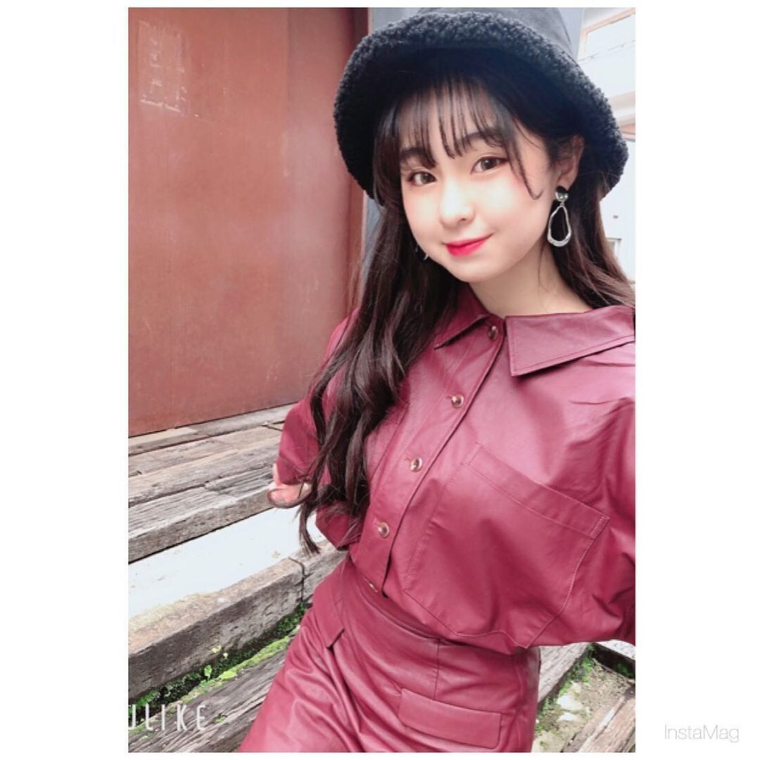 小学生女子も納得のキュートなヘアスタイル。ロングヘアにはシースルーな前髪をオン！