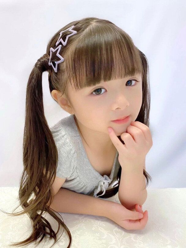 大きめアクセサリーで簡単おしゃれ！ツインテール