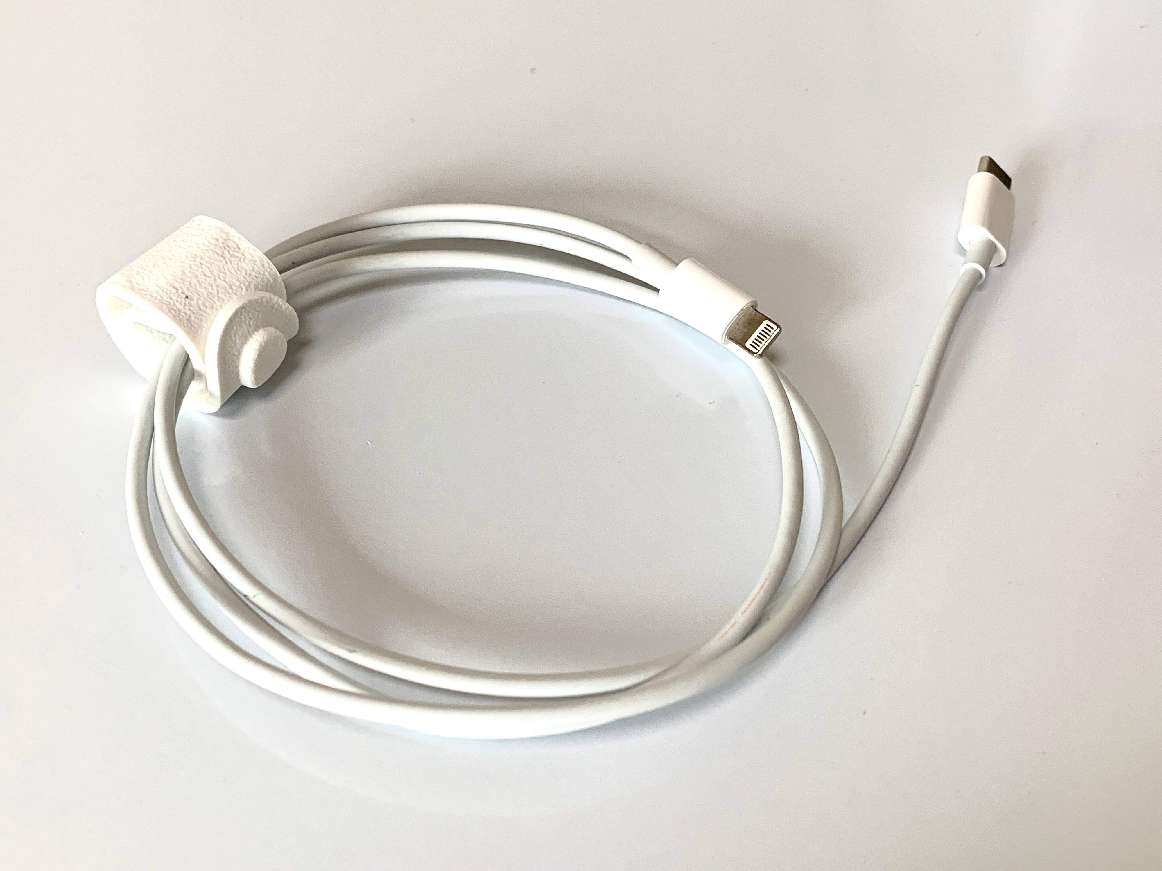 ケーブルバンド