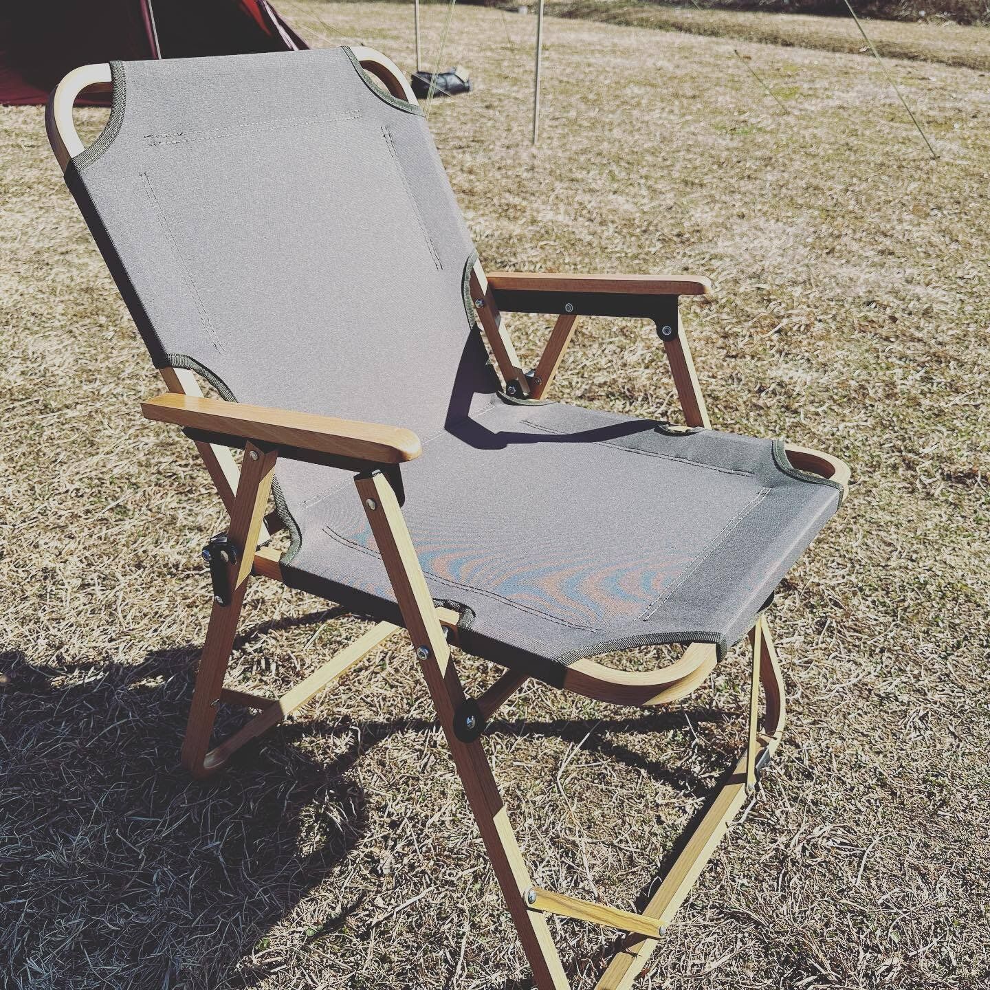 座り心地MAX!「燃え広がりにくいキャンピングベンチ」