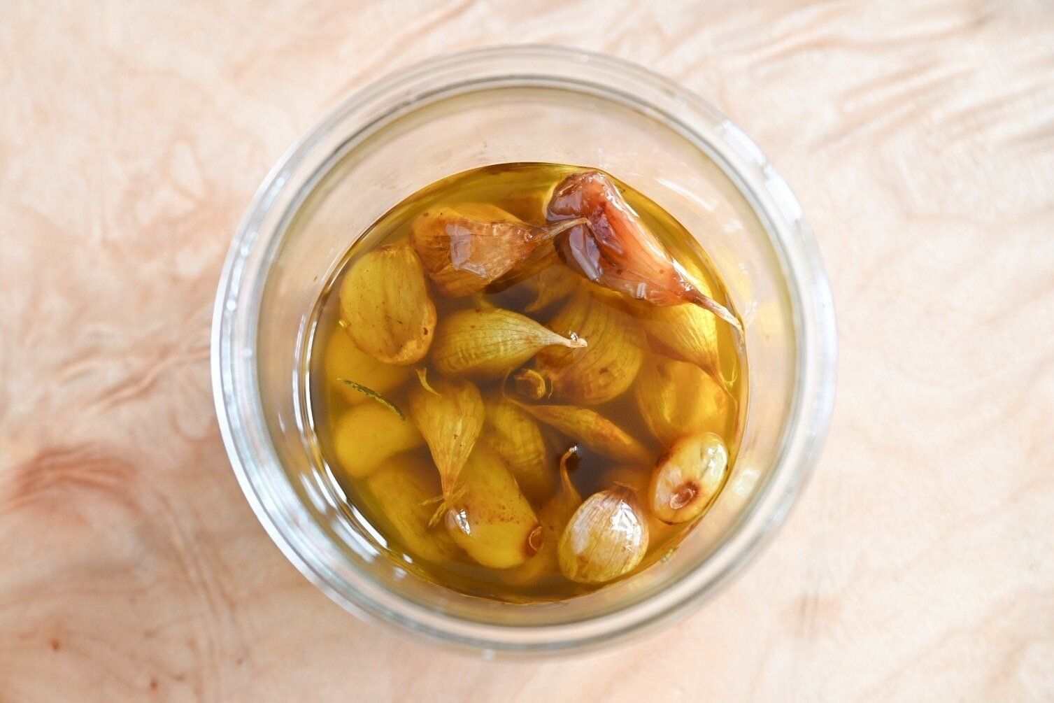 新にんにくのオイル漬け