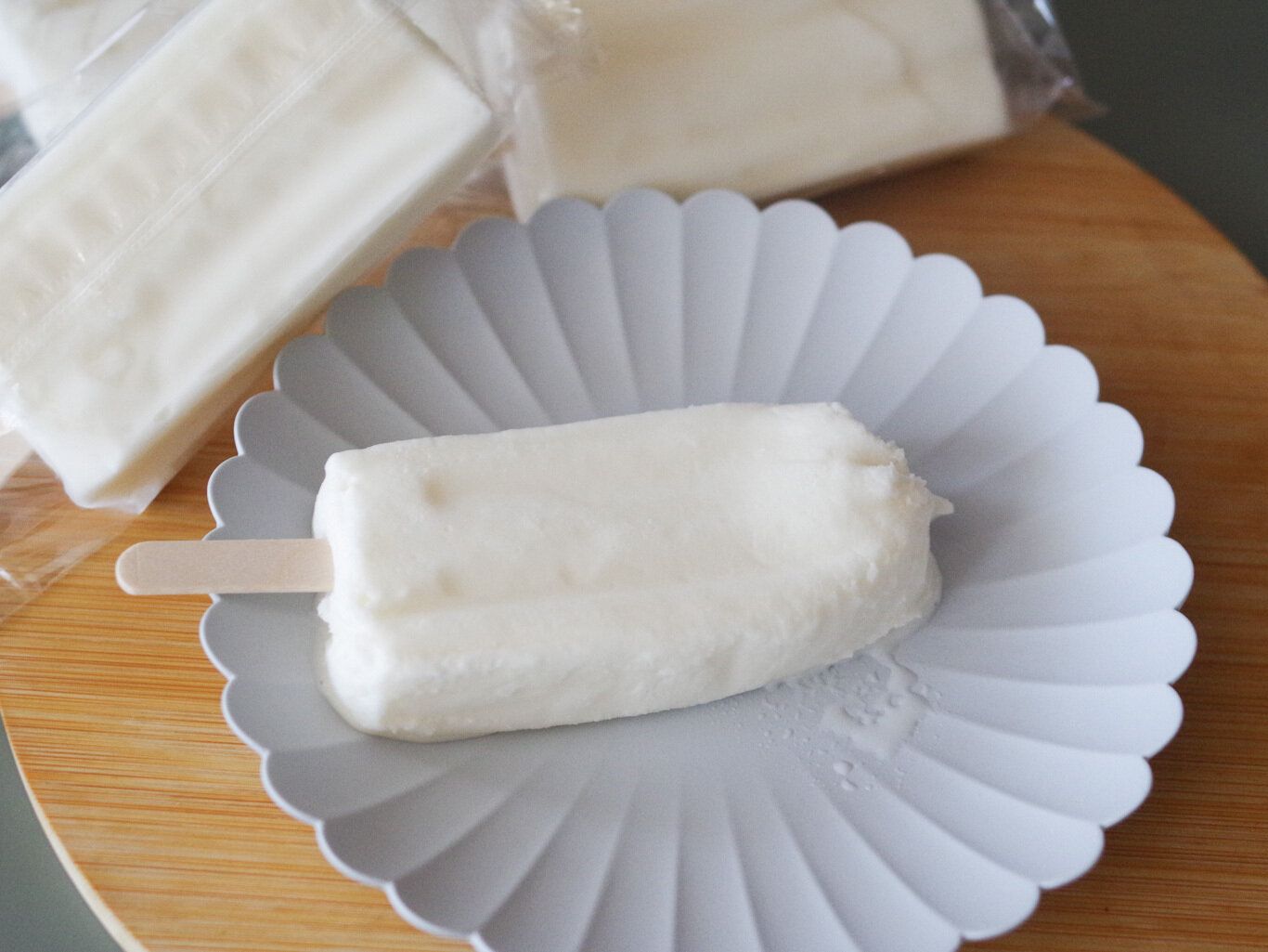 ハイコスパ【ロピア】新作アイス“恋シャリ”が絶品!1本約43円で家計に優しい