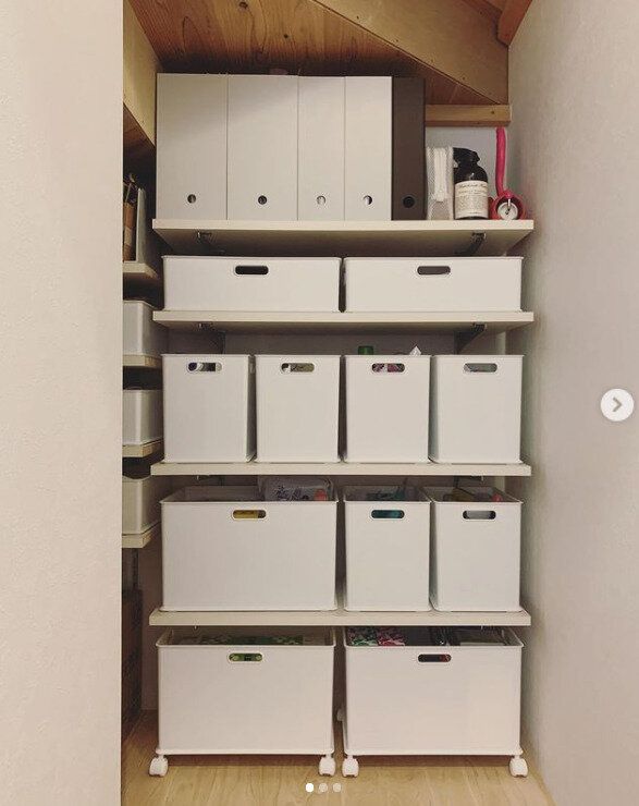 階段下を制する者は収納を制す！目からウロコな階段下収納術