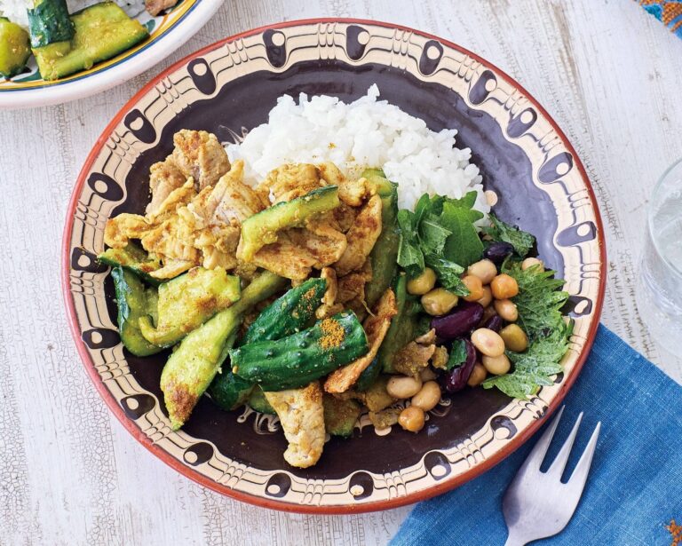 きゅうりは「炒める」が正解！包丁を使わずらくらく完成するレシピ