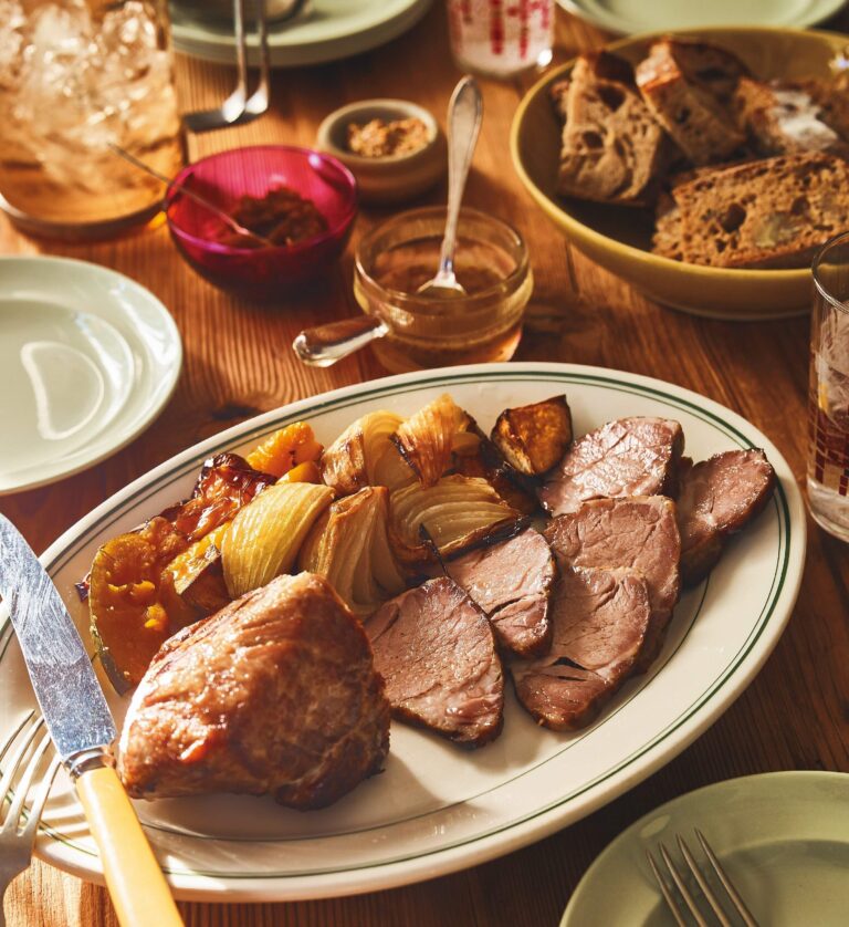 見栄え＆ボリュームよし！なのにほったらかしでOK「しっとりローストポークグリル野菜添え」