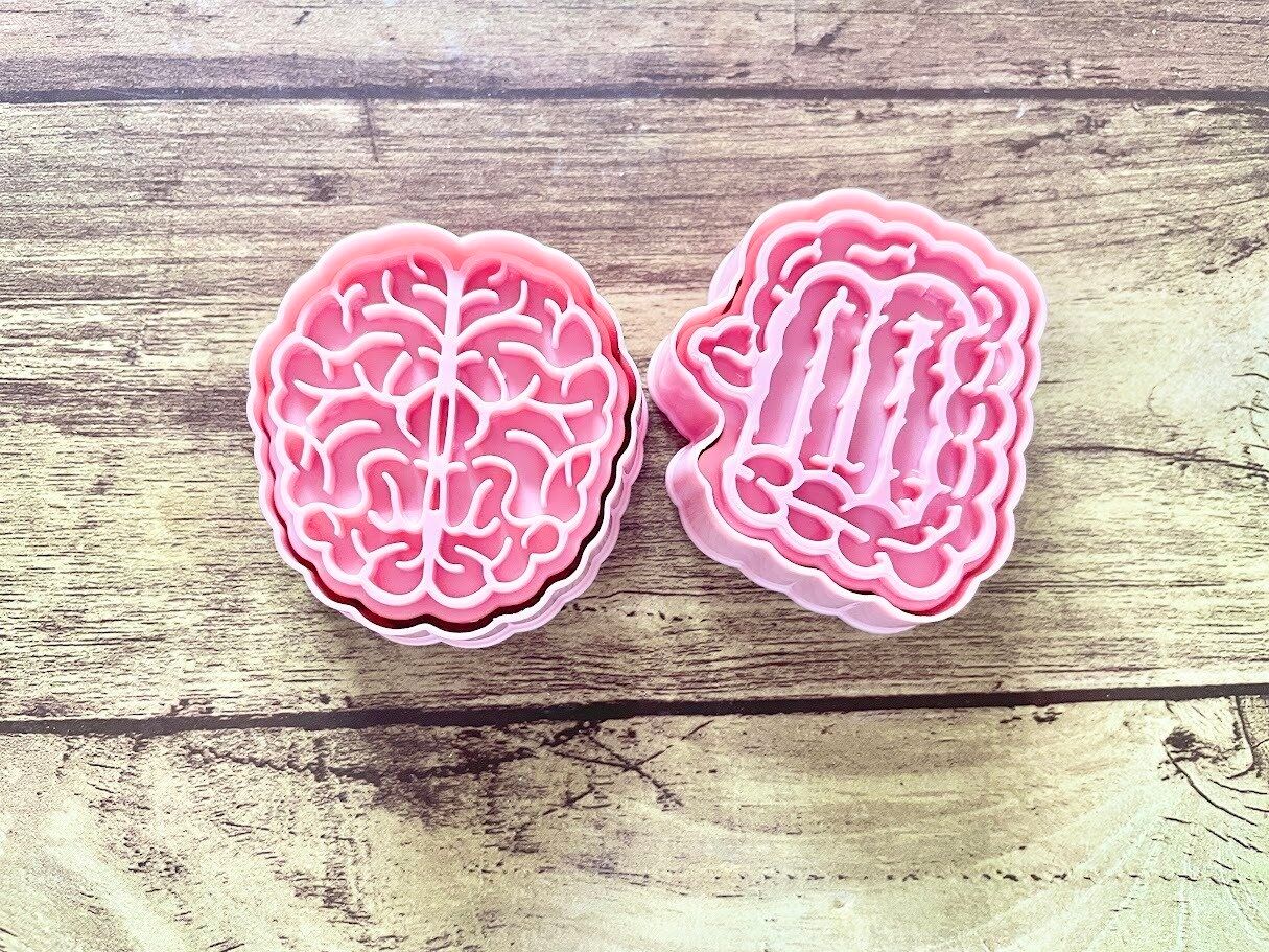 【セリア】子どもがよろこぶ!ヤバかわクッキー型がおもしろい!