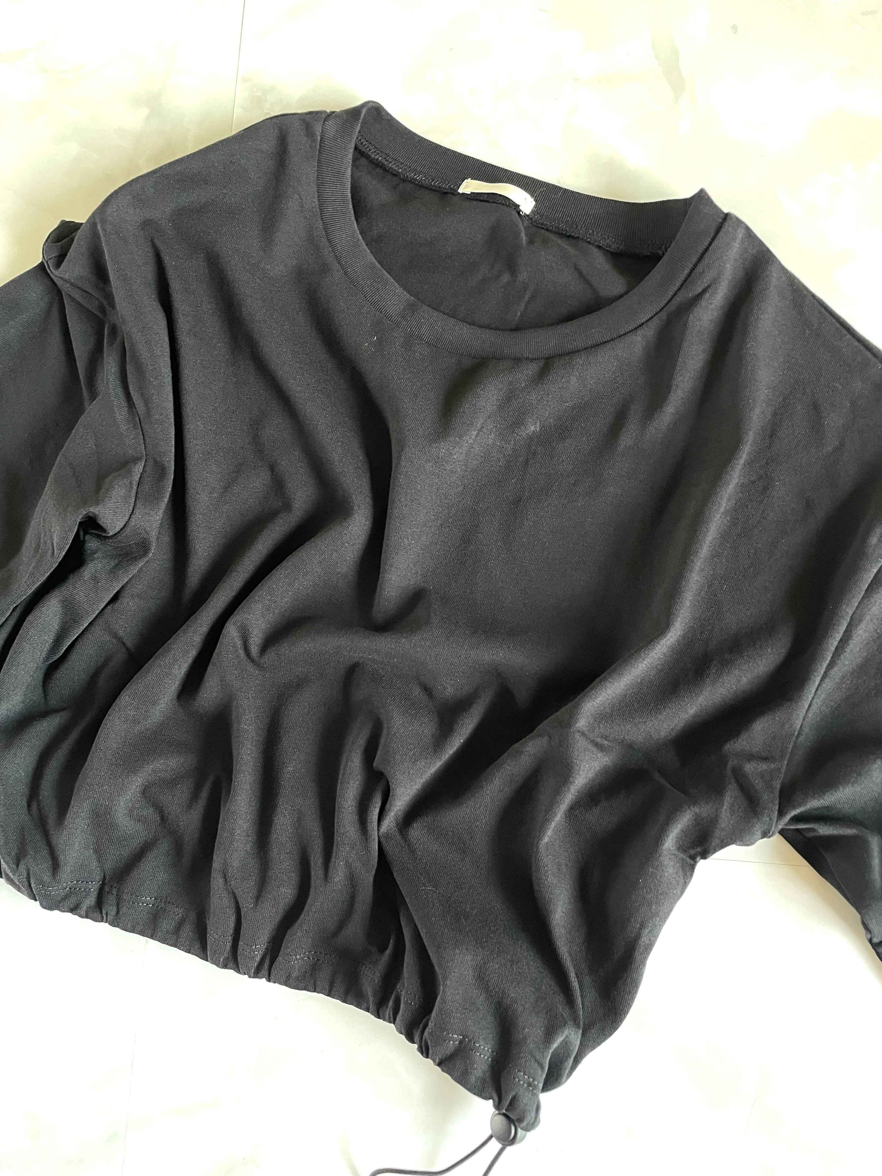 GU 40代でも着れるTシャツ