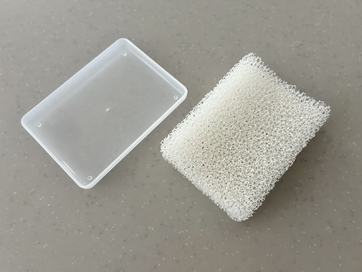 清潔でお手入れ簡単！無印良品の発泡ウレタン石けん置き