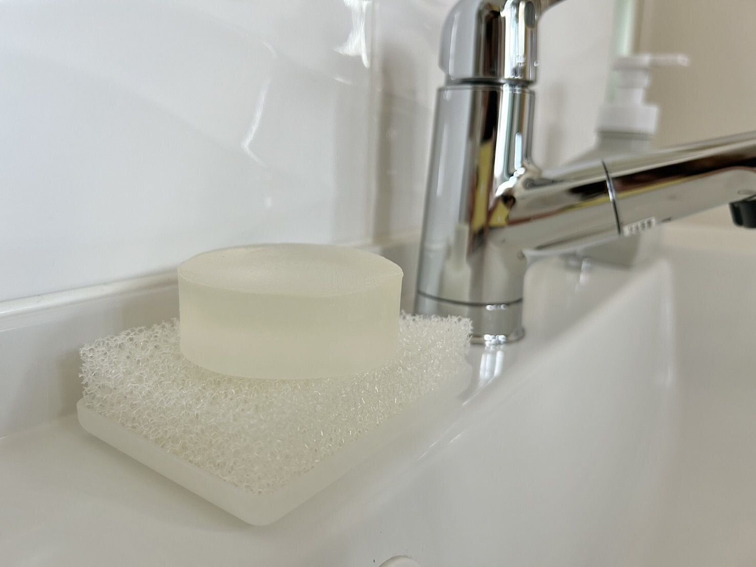 清潔でお手入れ簡単！無印良品の発泡ウレタン石けん置き