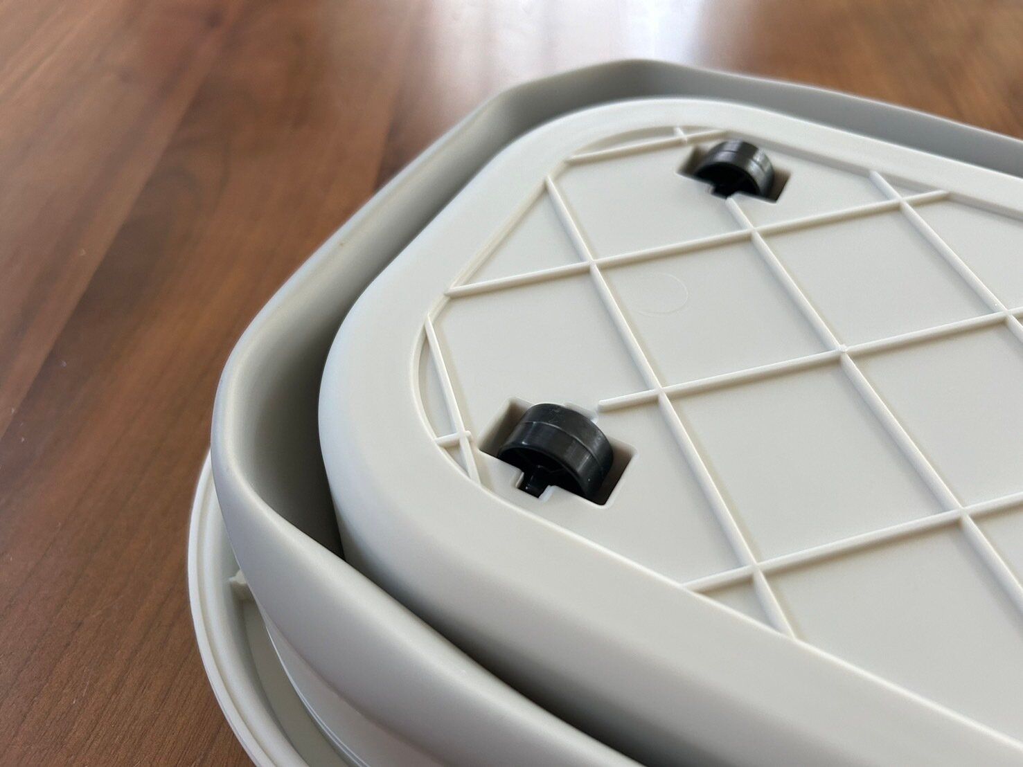 バケツを買うならコレ! 3COINSの折りたたみバケツは機能性抜群でちょっと違うんです