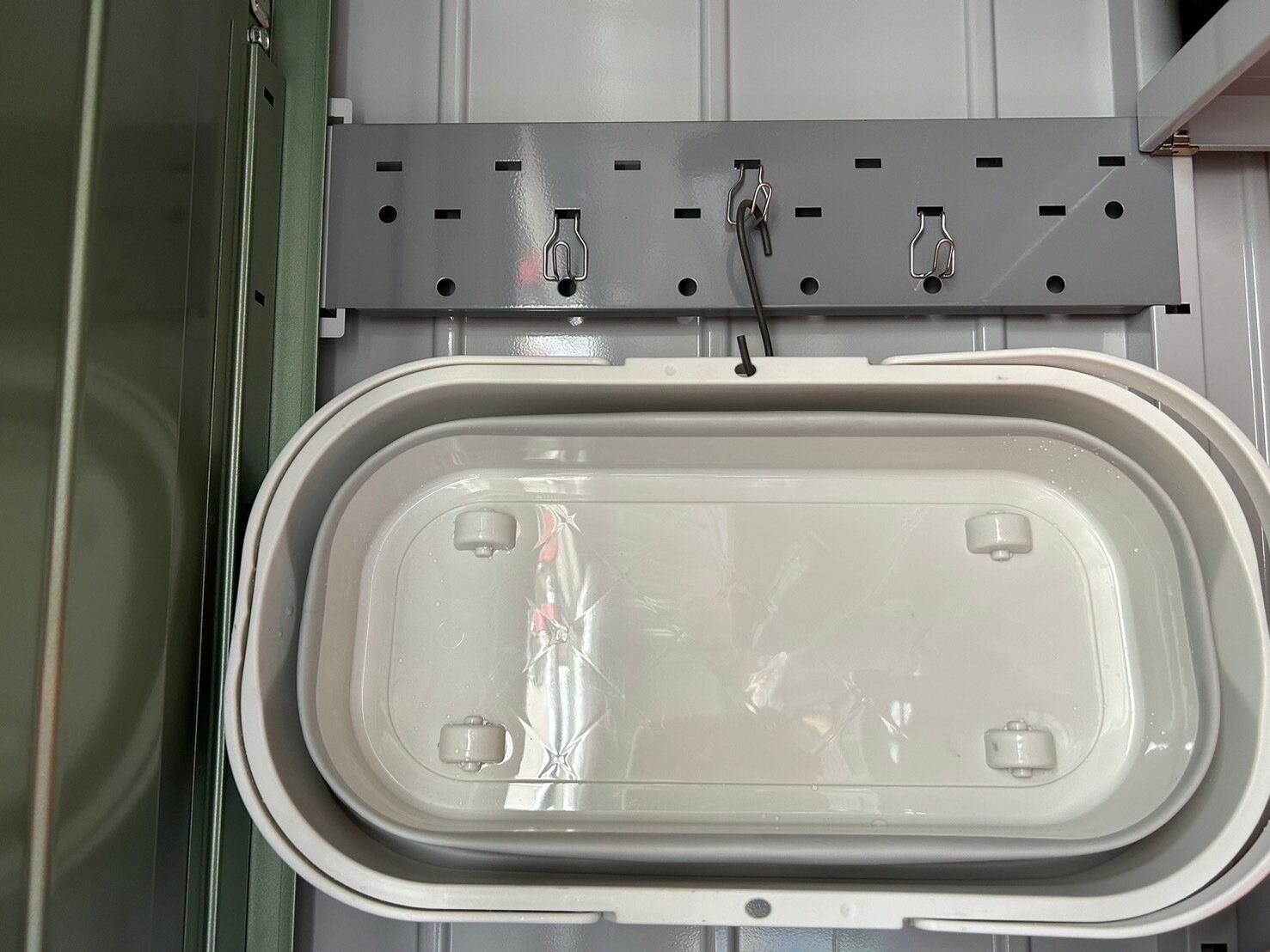 バケツを買うならコレ! 3COINSの折りたたみバケツは機能性抜群でちょっと違うんです