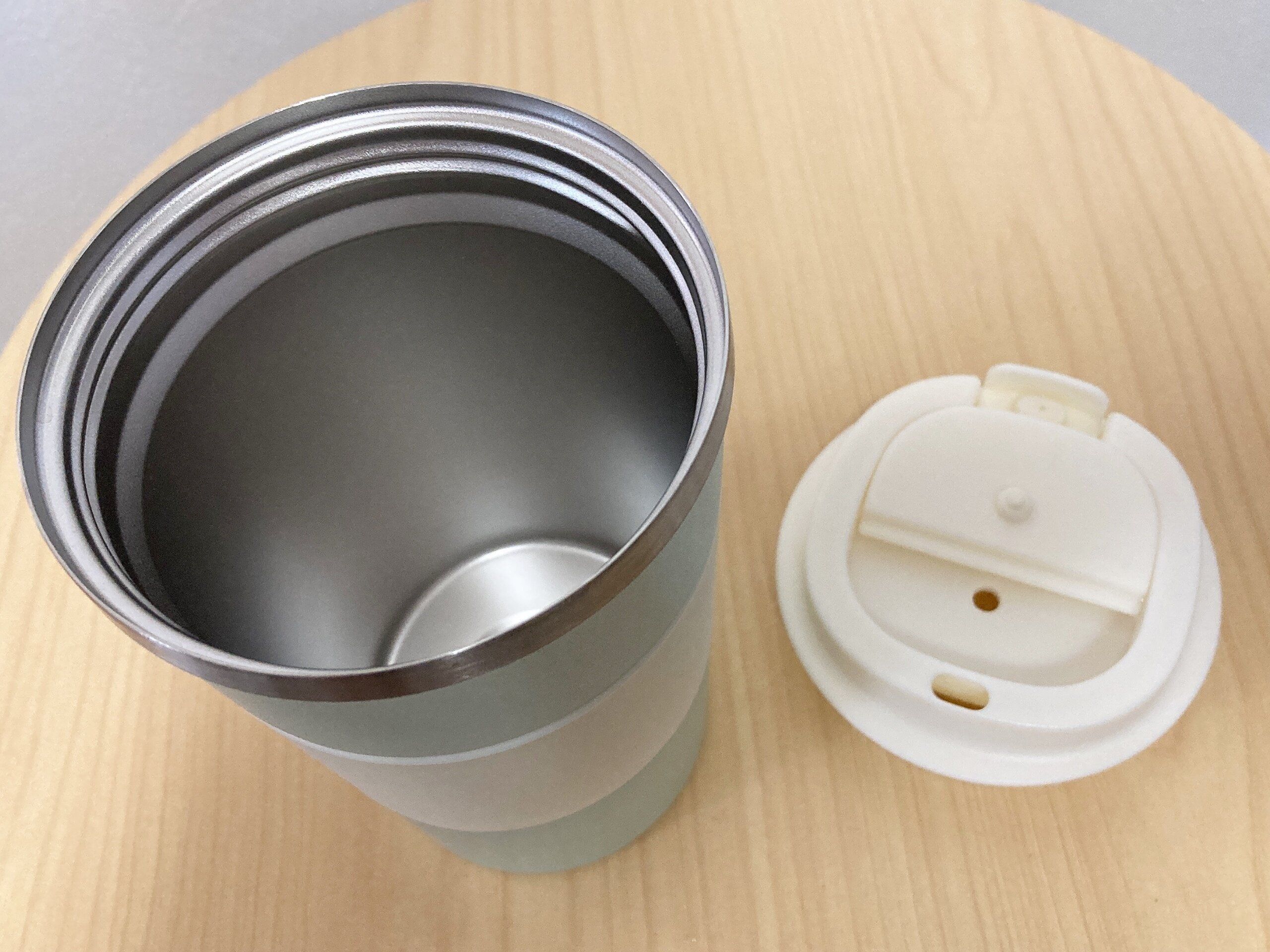 3COINS蓋付きステンレスタンブラー