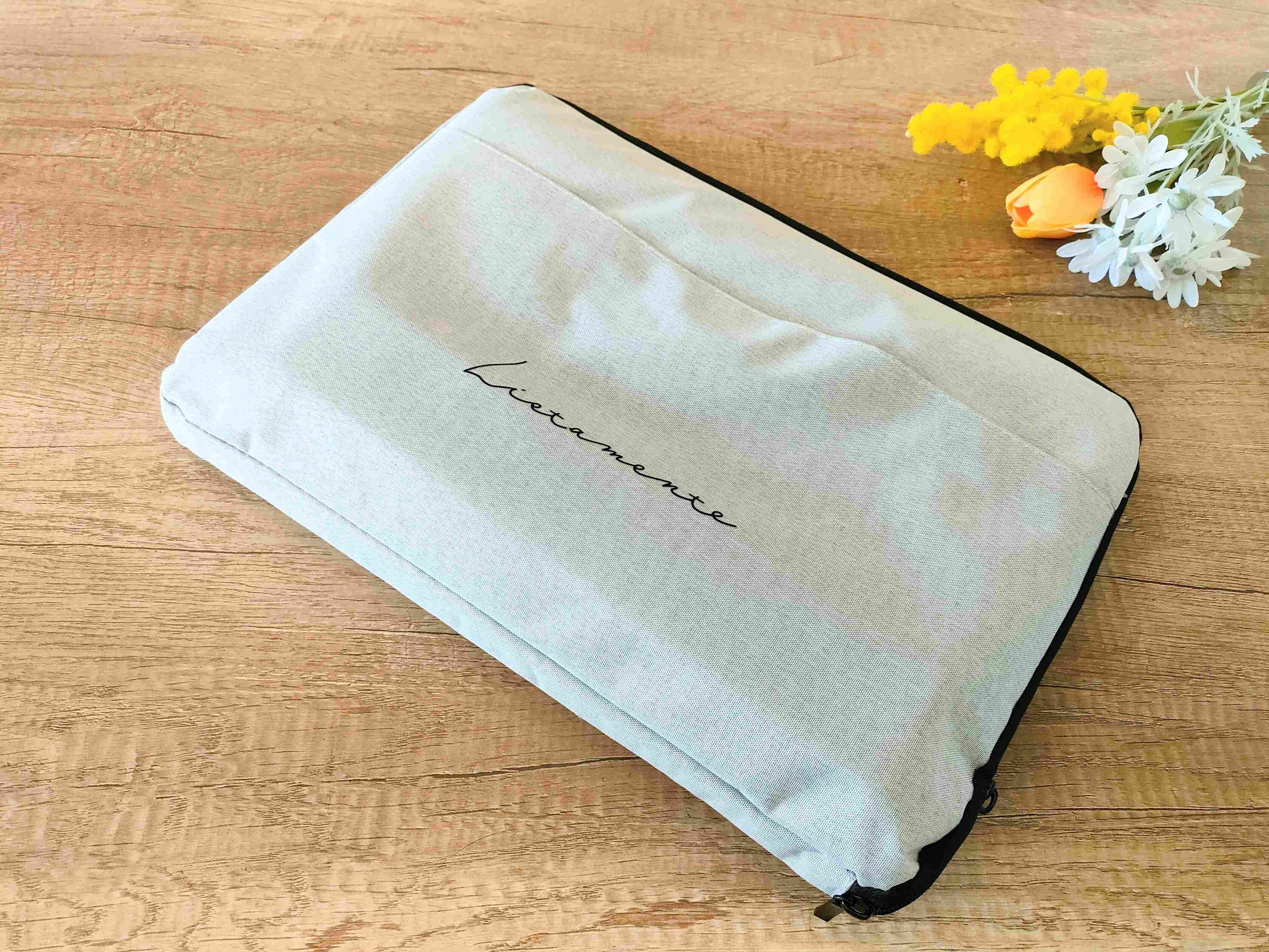 パソコンケース