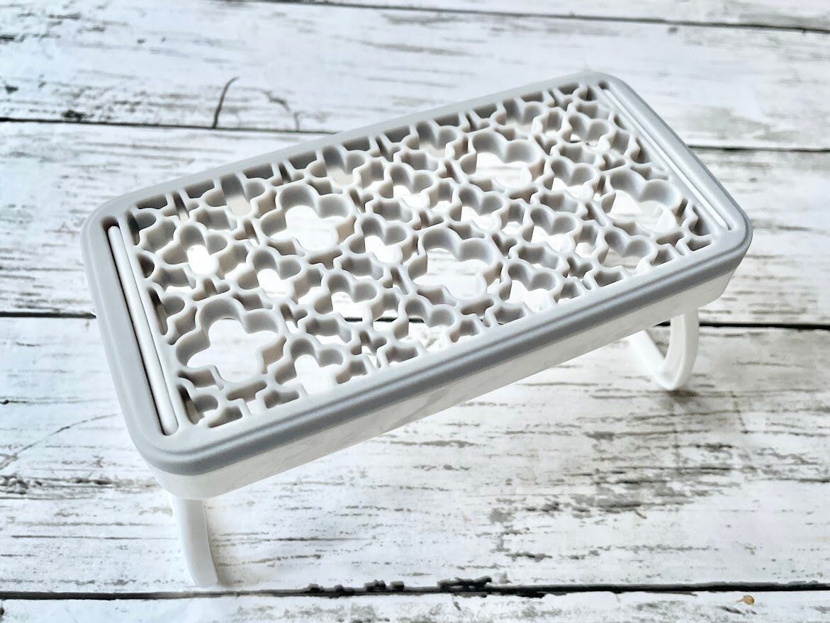 セリアのメイクブラシスタンド