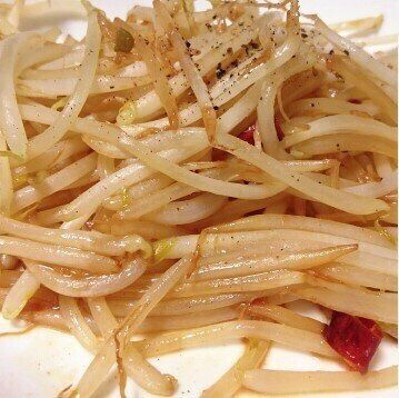 ストウブDE〜もやし炒め