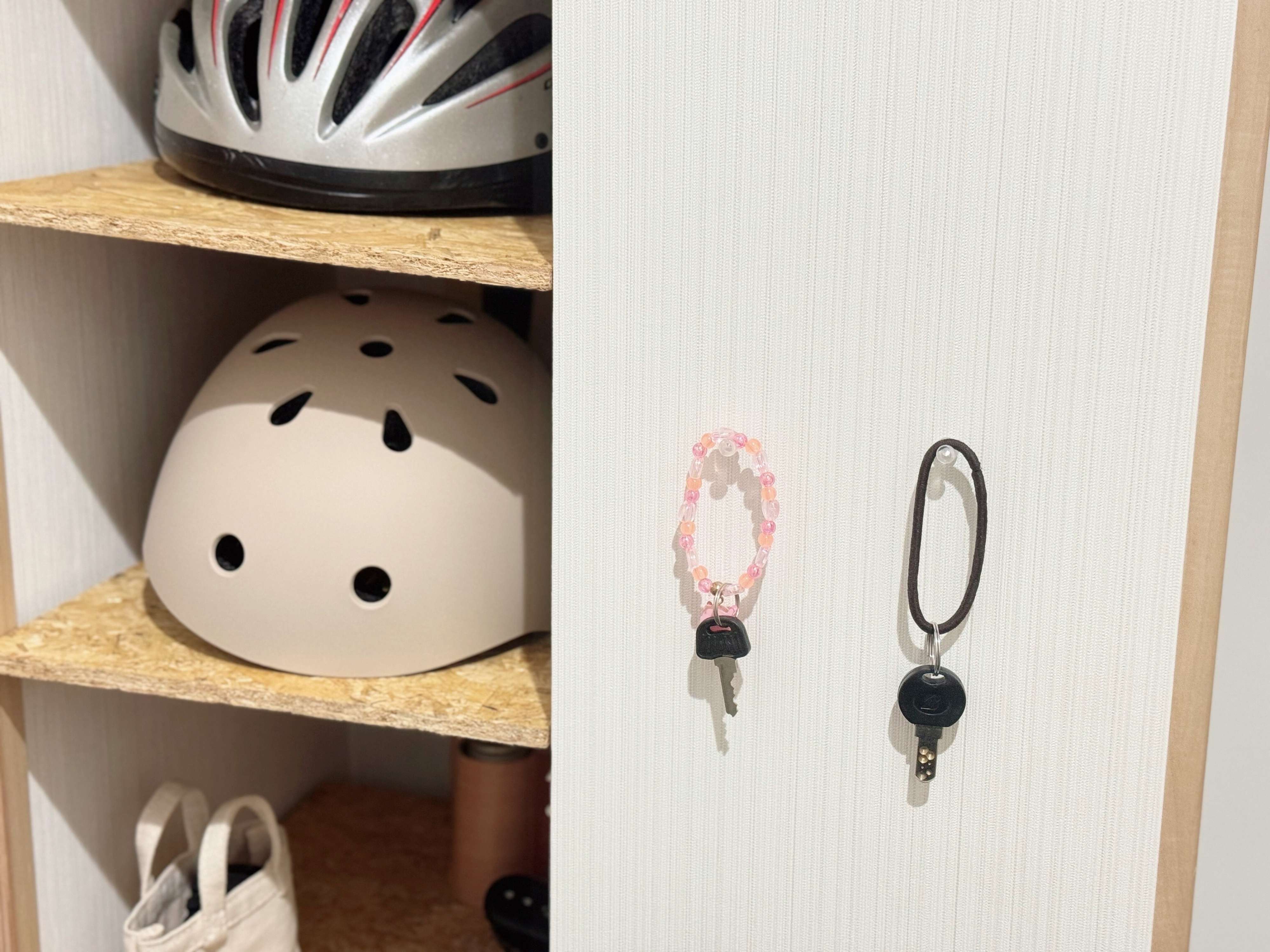 掛けるだけだから収納にも困らない