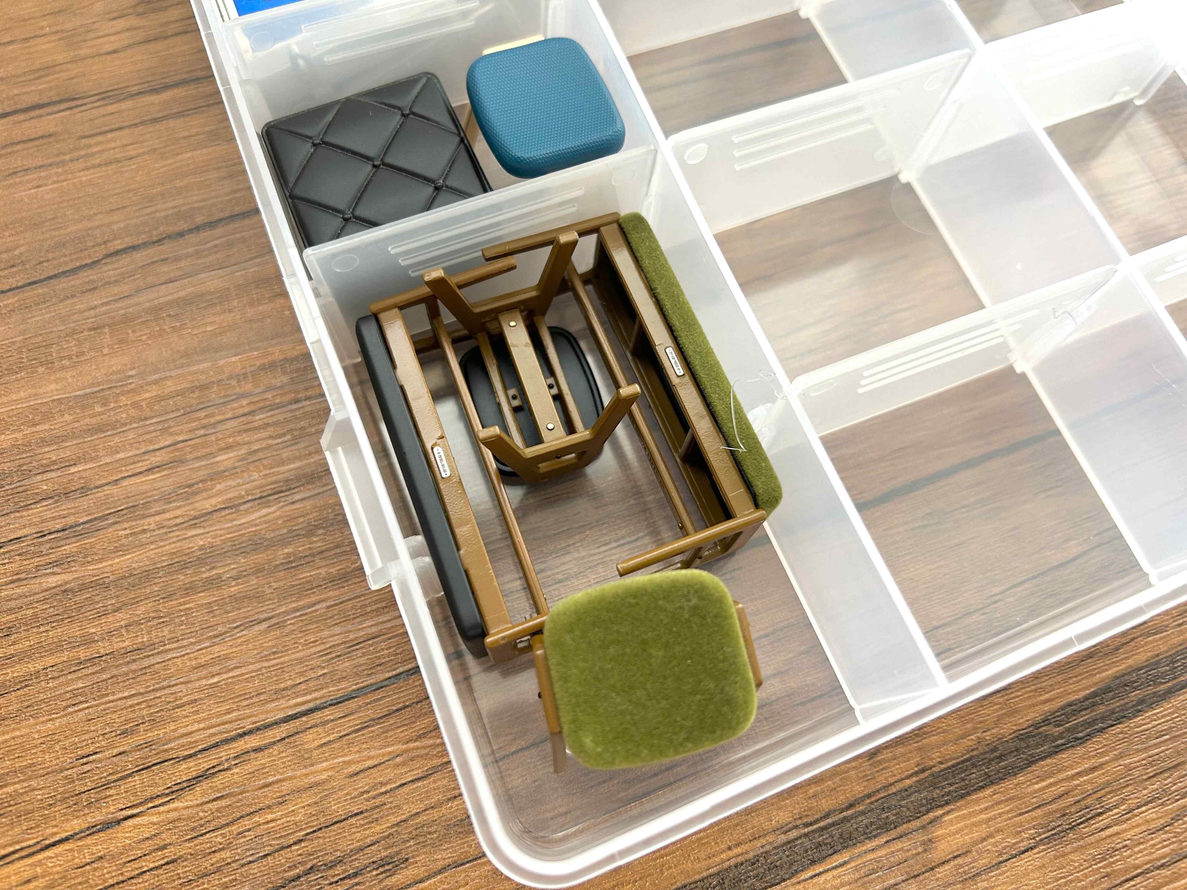 ダイソー ミニチュア カプセルトイ 収納