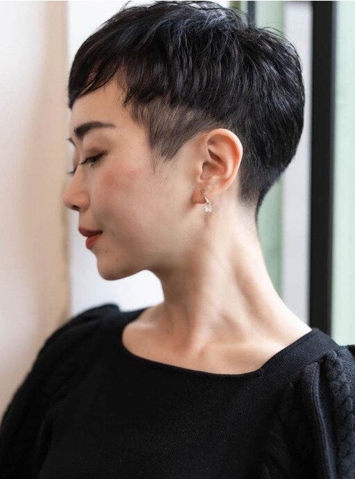 コンパクトなシルエットで美しく!フレンチベリーショート