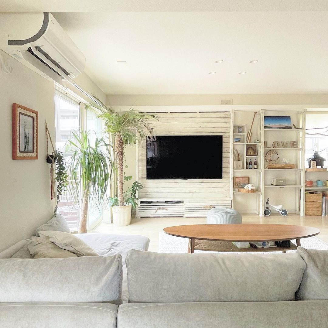 ディアウォールをつかった壁掛けテレビボード