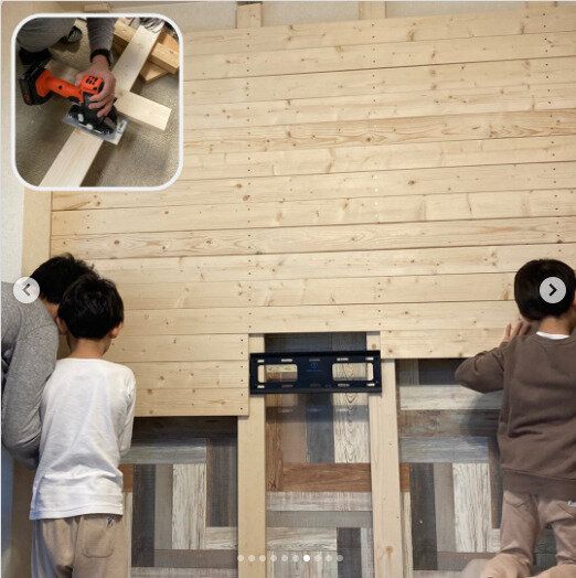 【ディアウォール】親子で挑戦！木のぬくもりを感じる壁面に大改造