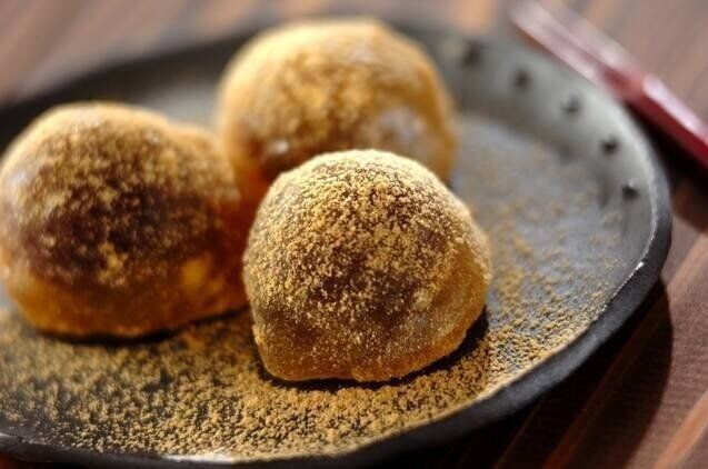 きな粉入りわらびまんじゅう