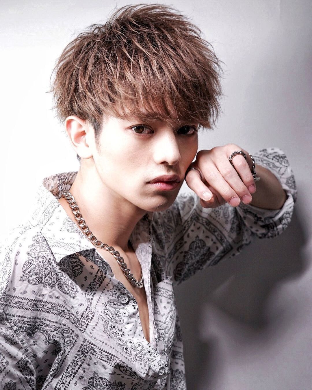 高校生の男の子に似合うヘアスタイル 女子ウケ&男子ウケ抜群のシャープマッシュ